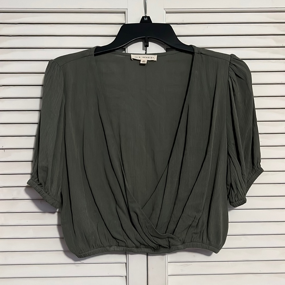 cropped green shirt
